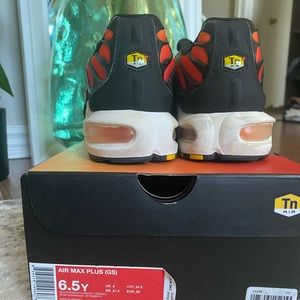 Nike Air Max Plus orange